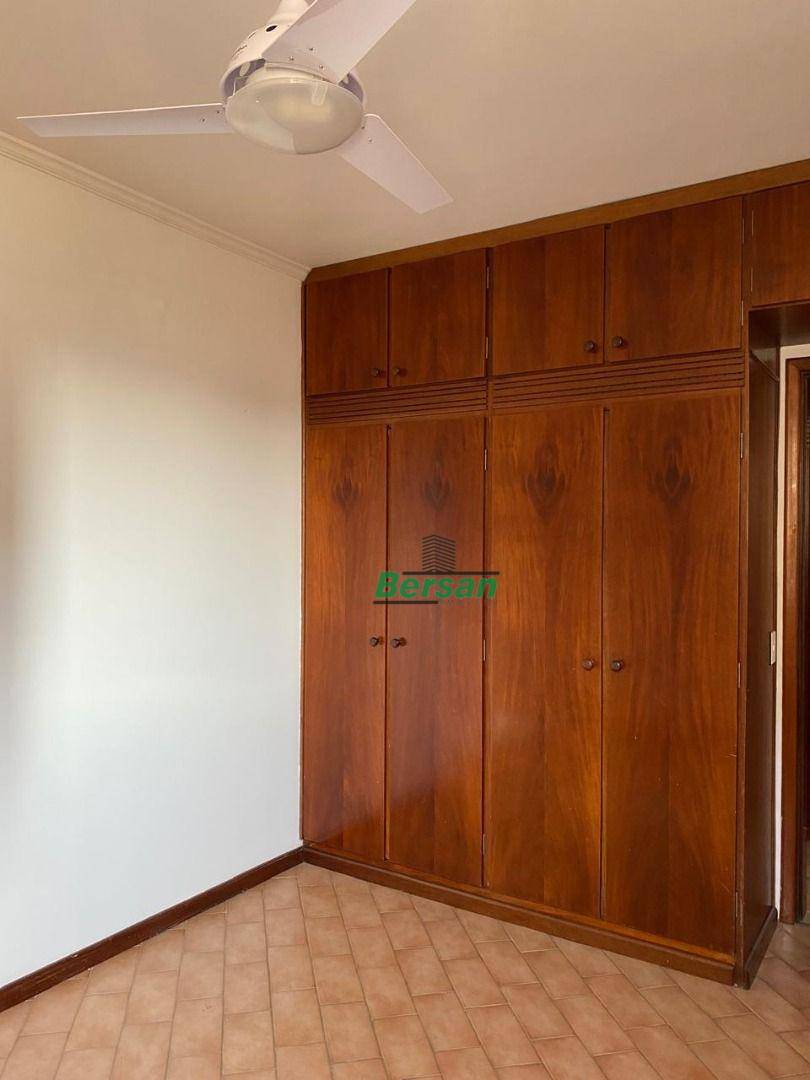 Apartamento à venda com 3 quartos, 126m² - Foto 13