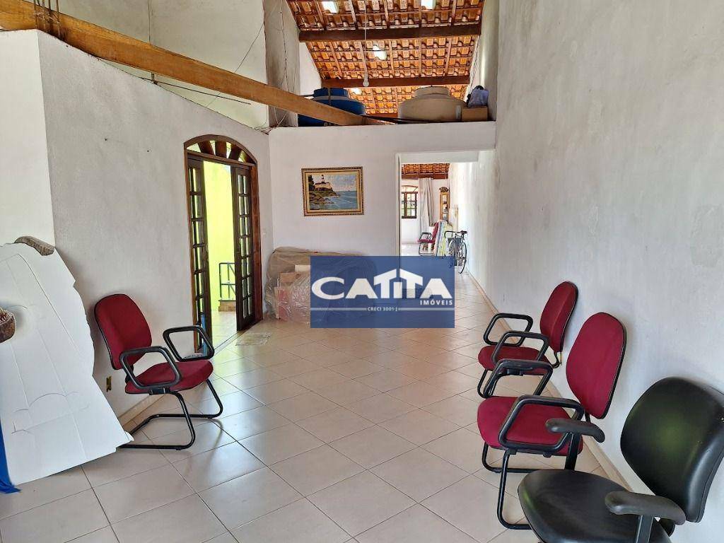 Casa à venda com 3 quartos, 218m² - Foto 26