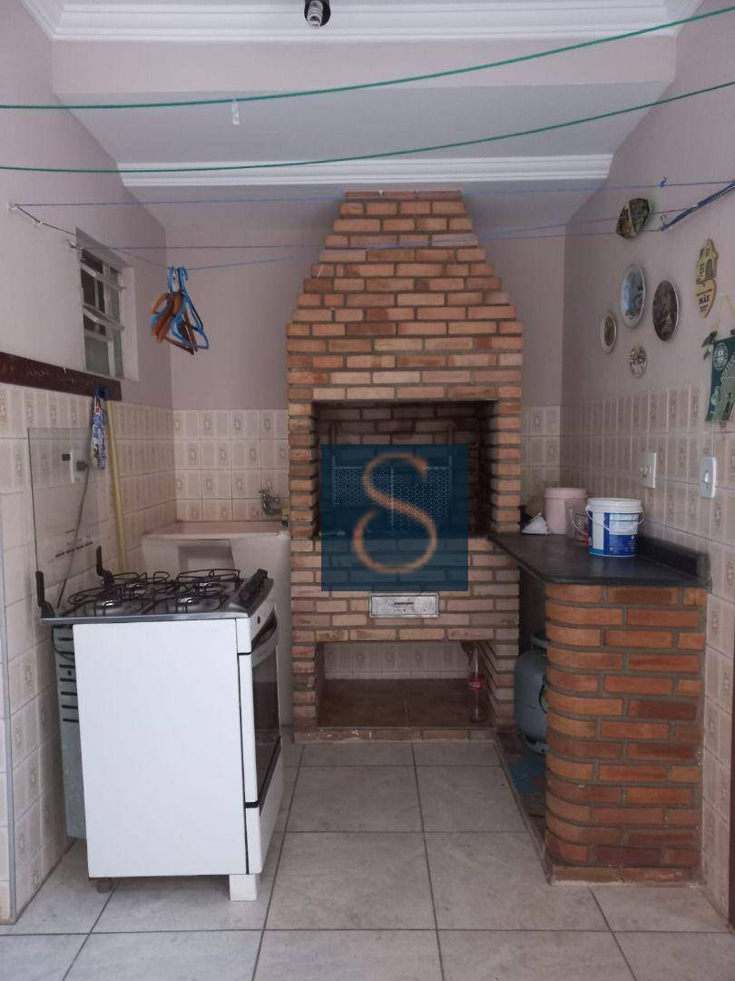 Casa à venda com 3 quartos, 200m² - Foto 9