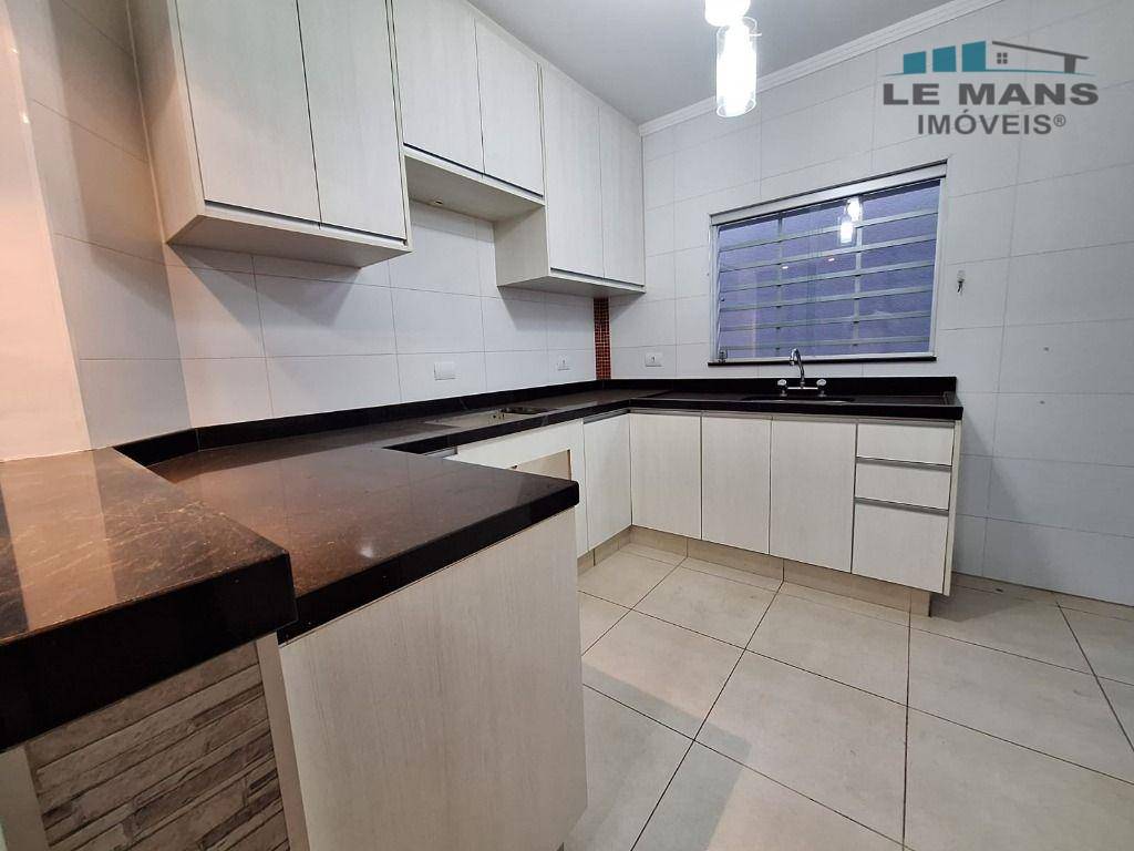 Casa à venda com 3 quartos, 150m² - Foto 10