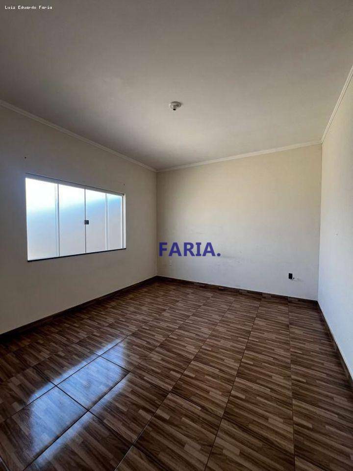 Casa à venda com 2 quartos, 65m² - Foto 5