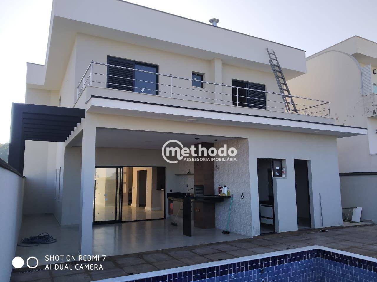 Casa de Condomínio à venda com 3 quartos, 258m² - Foto 13