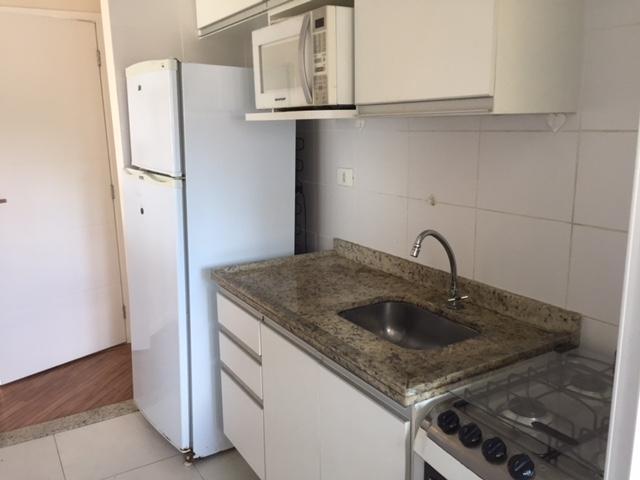 Apartamento para alugar com 2 quartos, 60m² - Foto 12