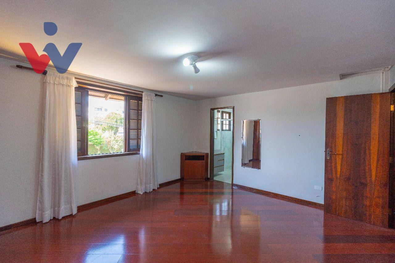 Casa para alugar com 4 quartos, 329m² - Foto 40