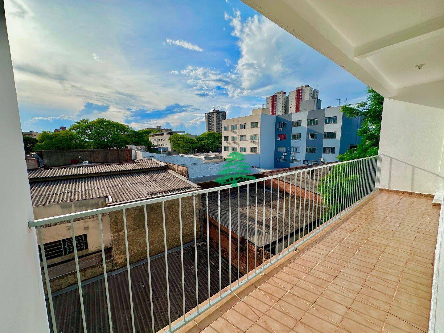 Apartamento para alugar com 3 quartos, 100m² - Foto 1