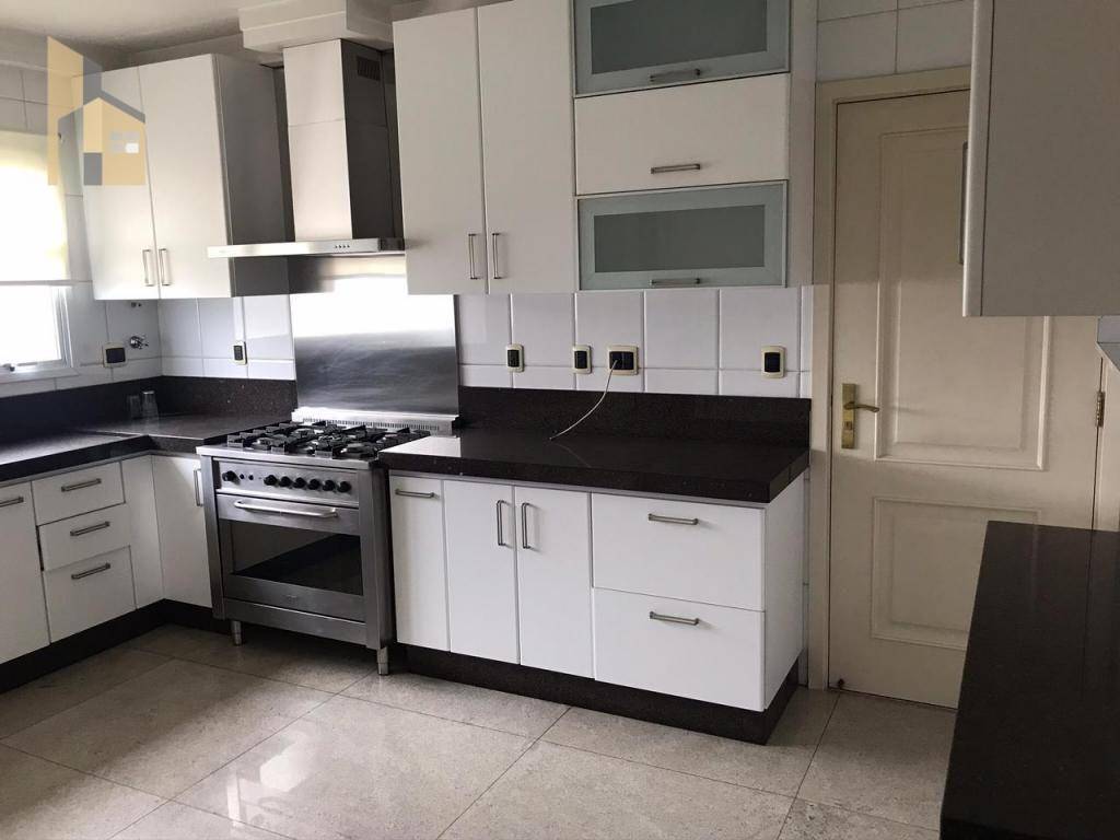 Apartamento à venda com 3 quartos, 190m² - Foto 19