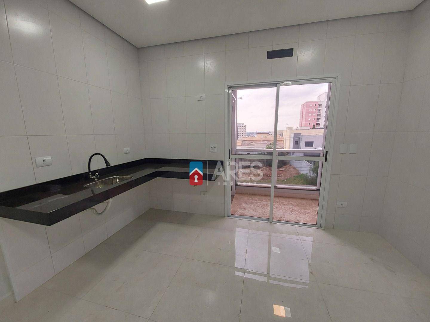 Apartamento à venda com 3 quartos, 82m² - Foto 2