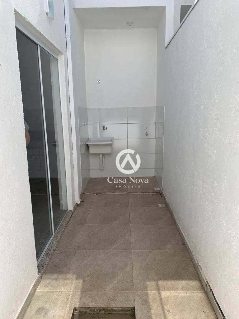 Casa à venda com 2 quartos, 85m² - Foto 11