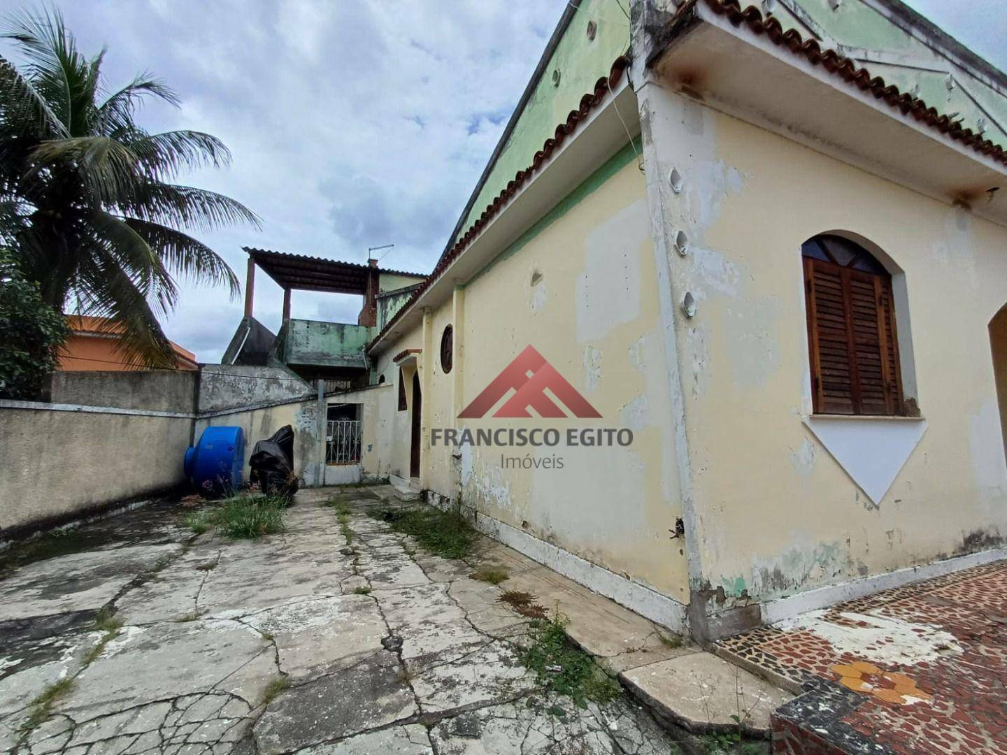 Casa à venda com 4 quartos, 100m² - Foto 5