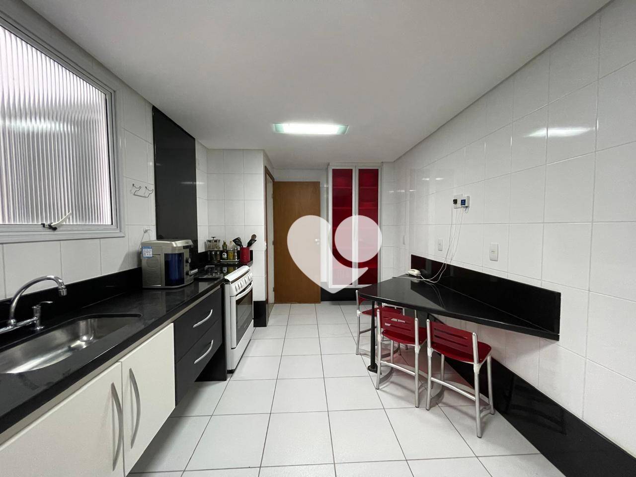 Apartamento à venda com 4 quartos, 170m² - Foto 17