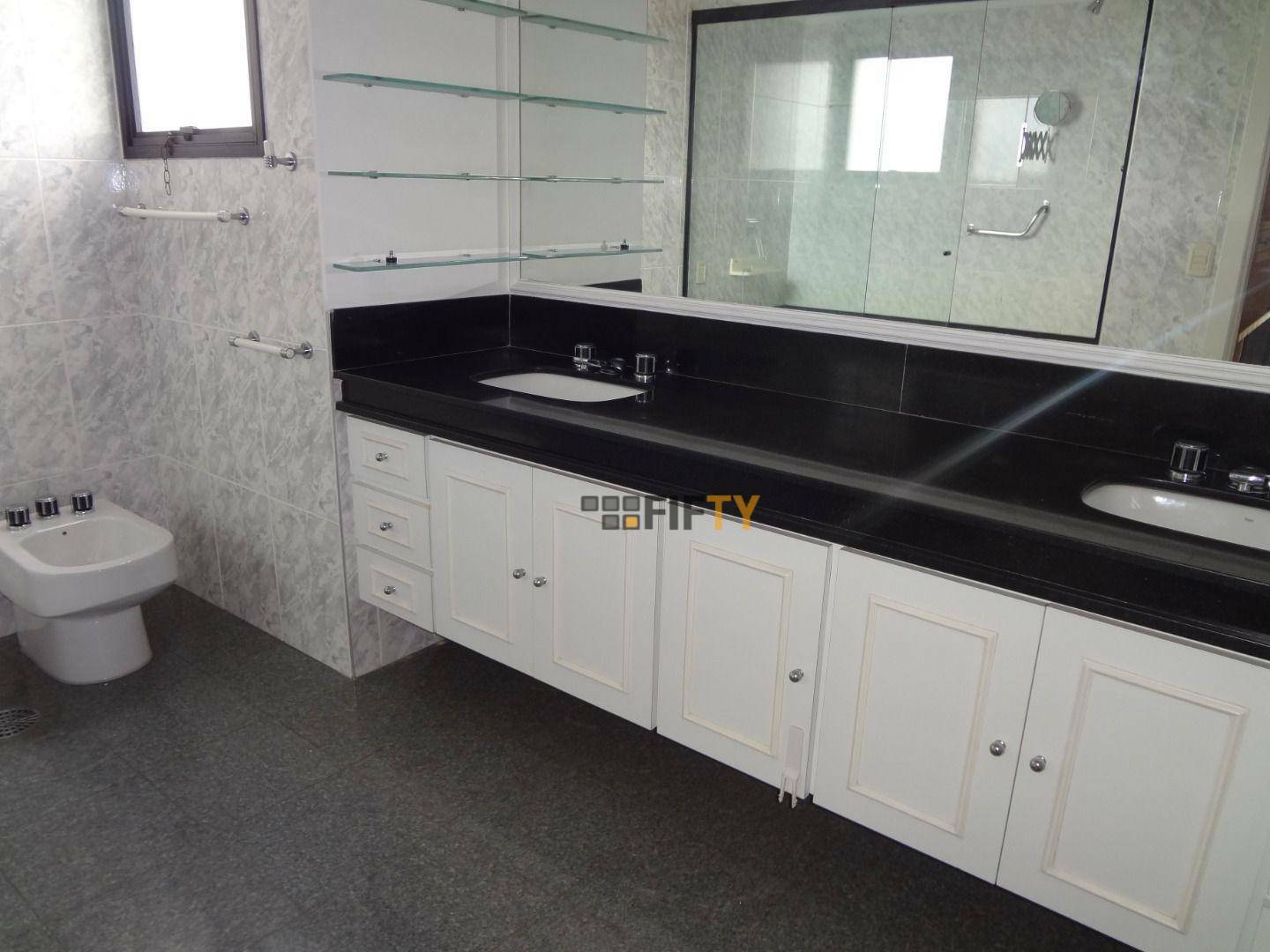 Apartamento à venda e aluguel com 3 quartos, 210m² - Foto 31