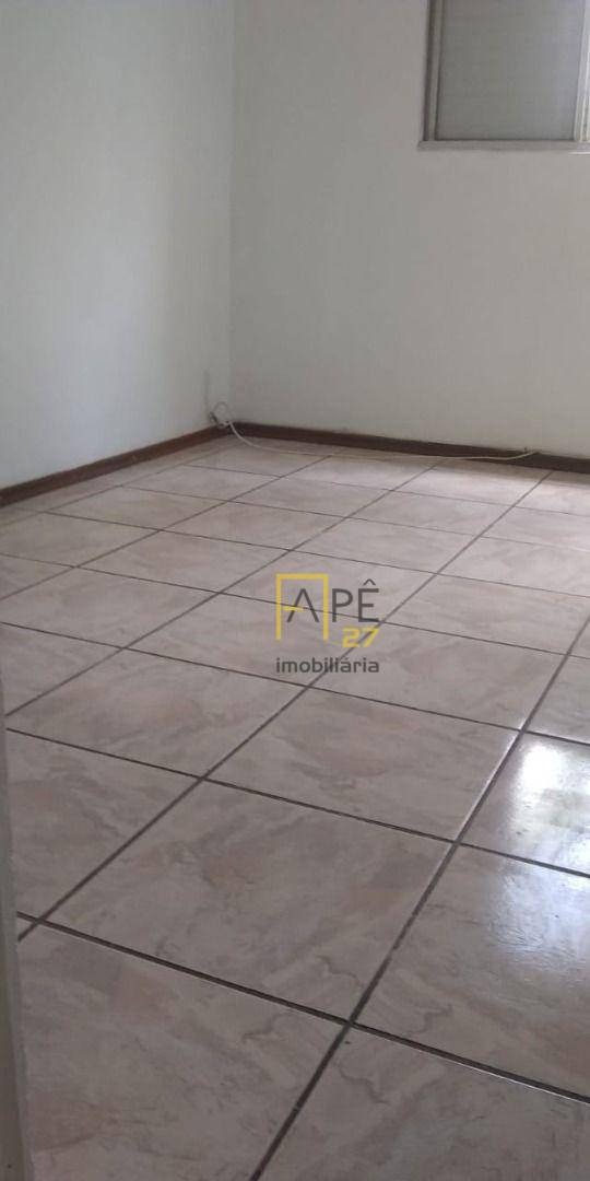 Apartamento para alugar com 2 quartos, 64m² - Foto 2