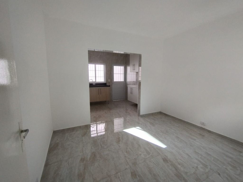 Sobrado para alugar com 3 quartos, 204m² - Foto 8