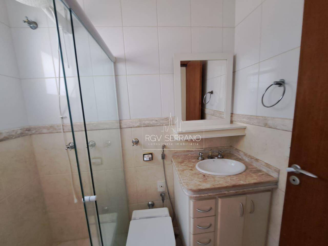 Casa de Condomínio para alugar com 3 quartos, 194m² - Foto 18