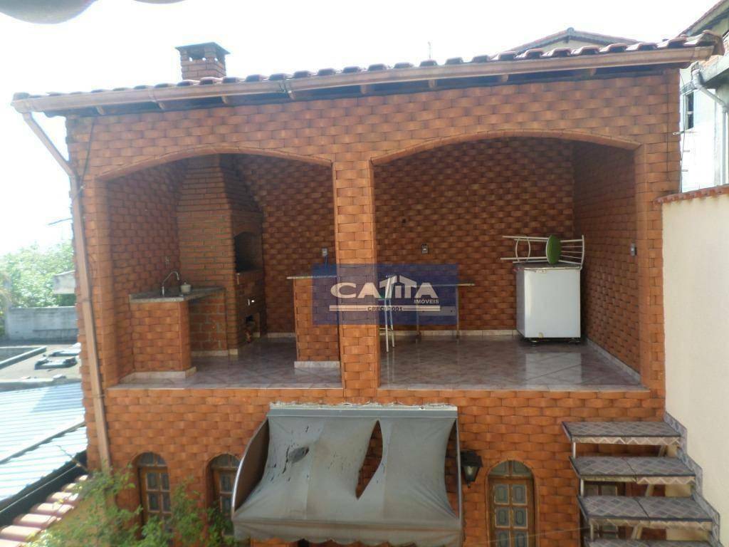 Sobrado à venda com 3 quartos, 194m² - Foto 2