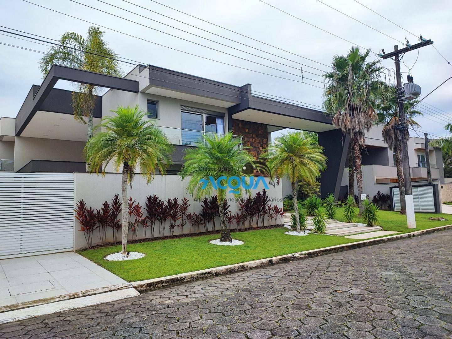 Casa de Condomínio à venda com 8 quartos, 1200m² - Foto 1