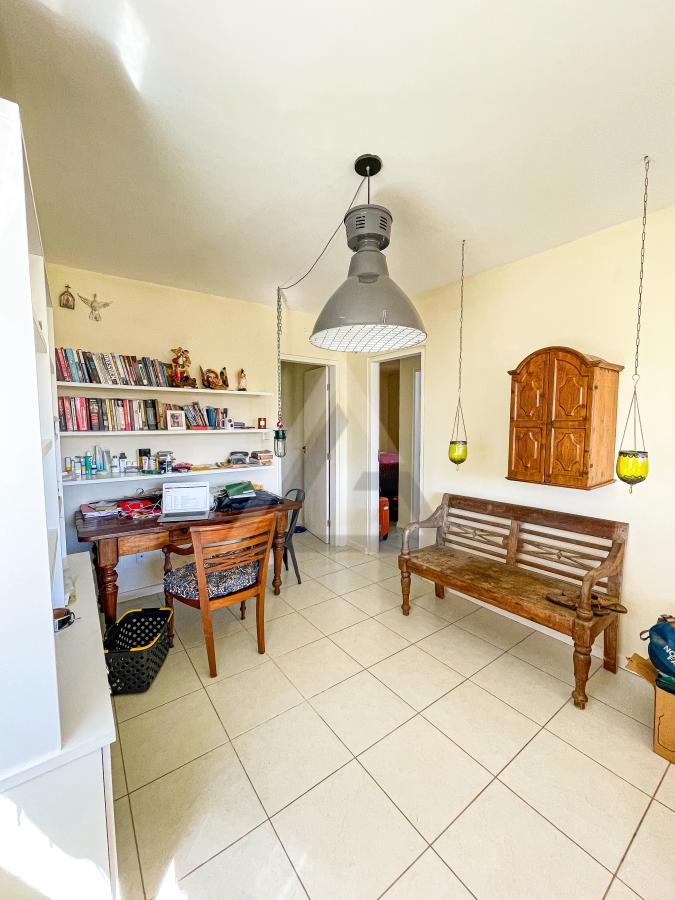 Casa de Condomínio à venda com 5 quartos, 200m² - Foto 25