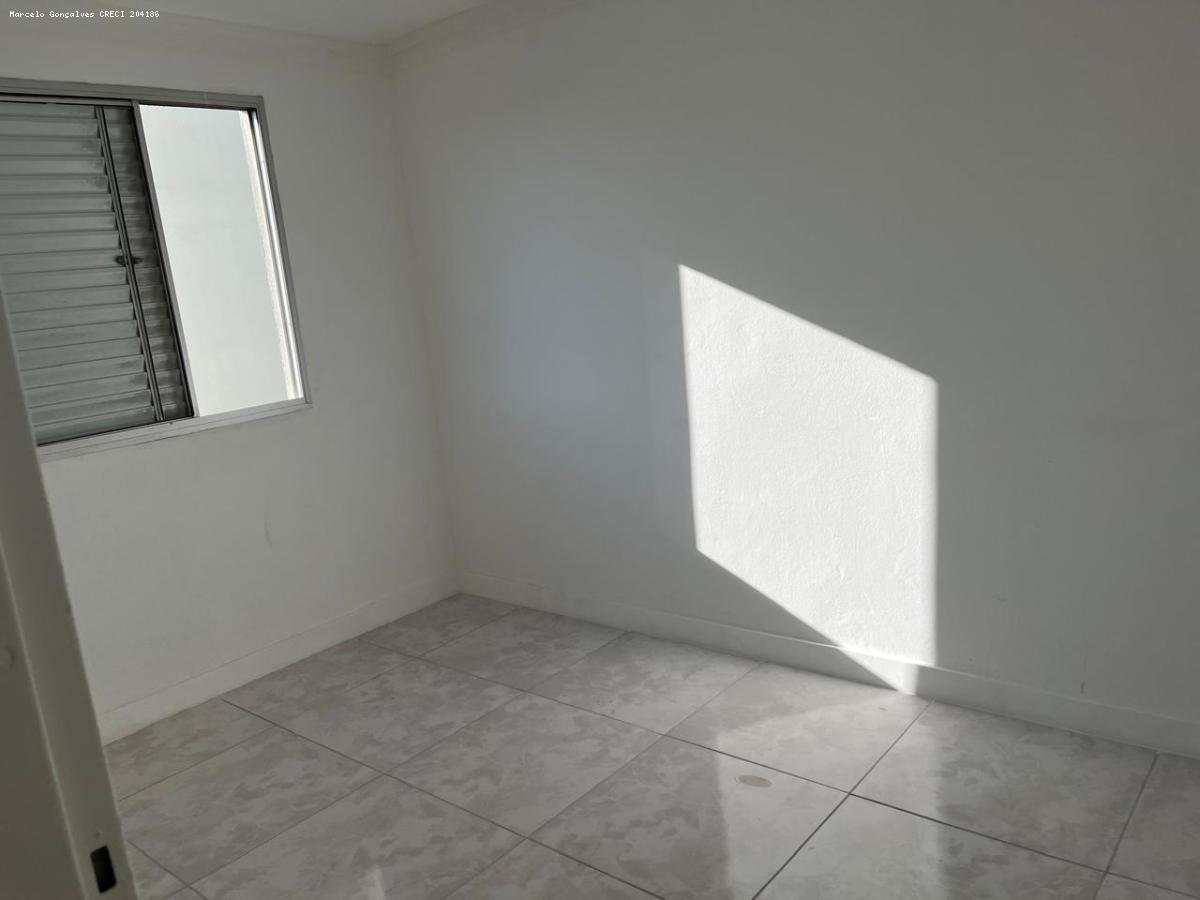 Apartamento à venda com 3 quartos, 80m² - Foto 10