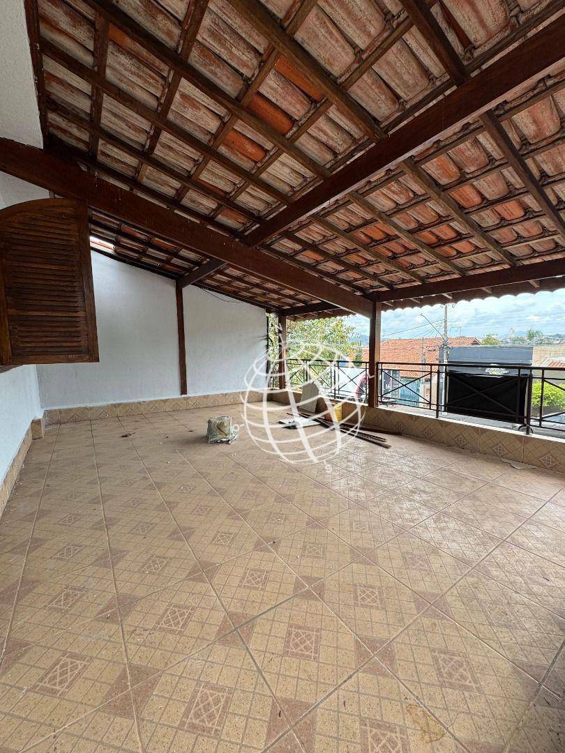 Casa à venda e aluguel com 3 quartos, 243m² - Foto 9