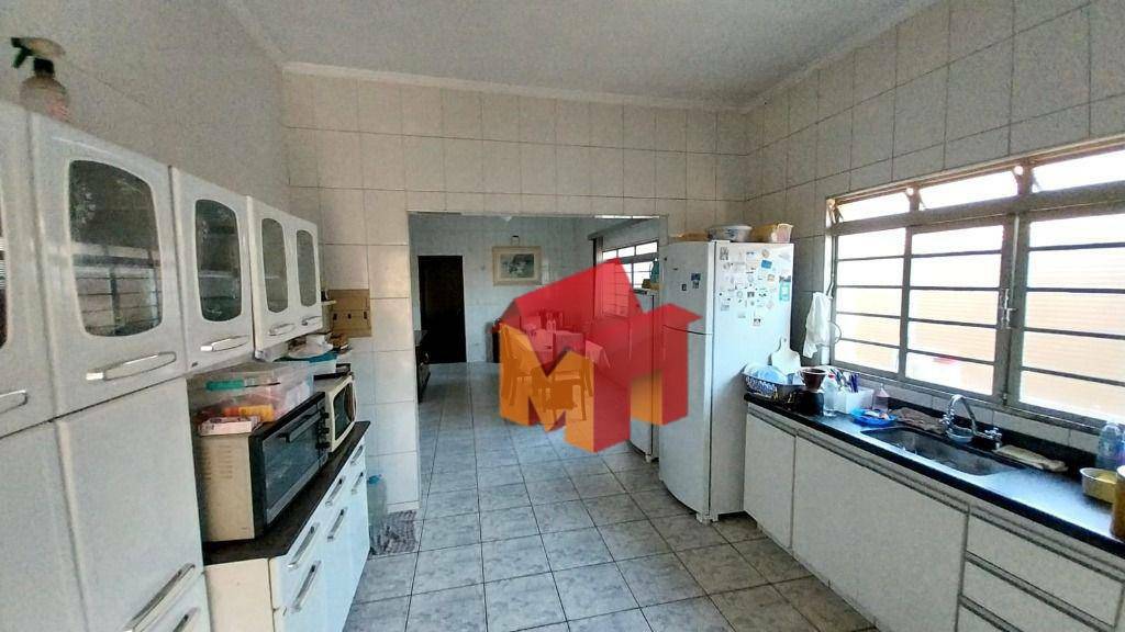 Casa à venda com 3 quartos, 197m² - Foto 71