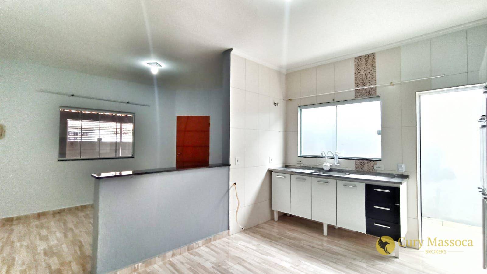 Casa para alugar com 2 quartos, 102m² - Foto 1