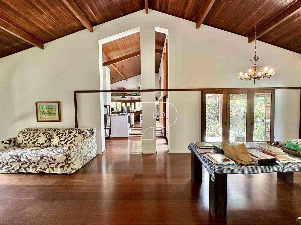 Casa de Condomínio à venda com 4 quartos, 417m² - Foto 4