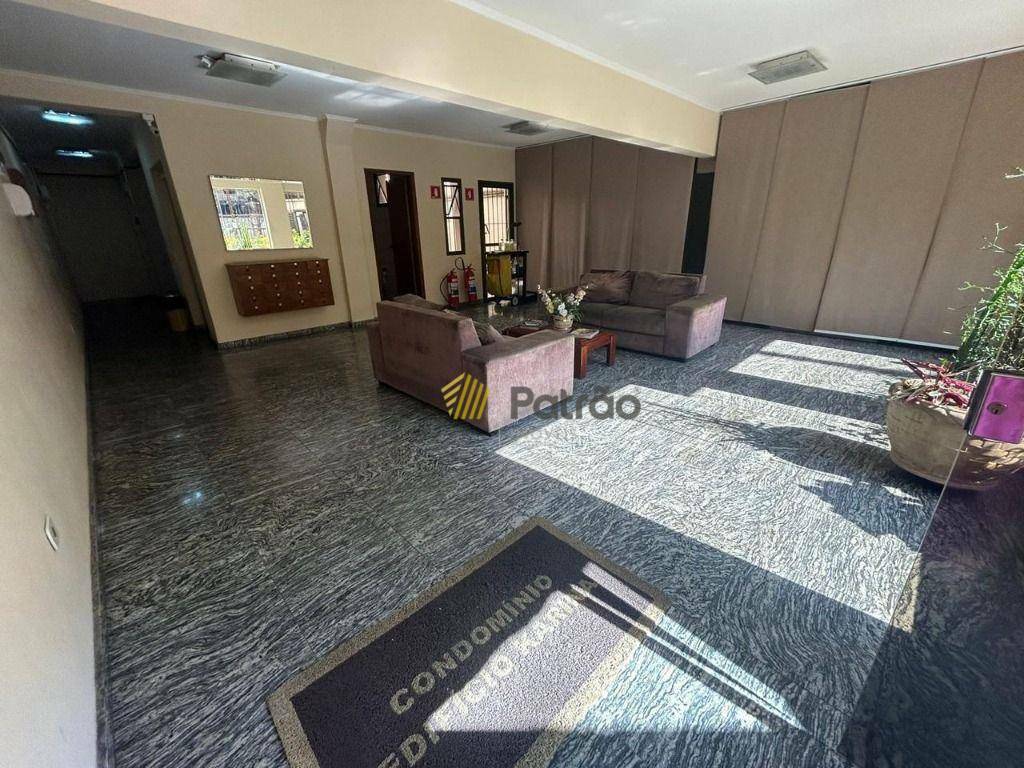 Apartamento à venda com 3 quartos, 122m² - Foto 4