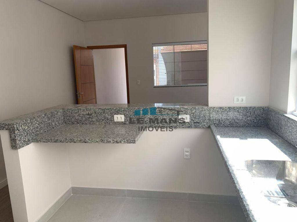 Casa à venda com 2 quartos, 85m² - Foto 4