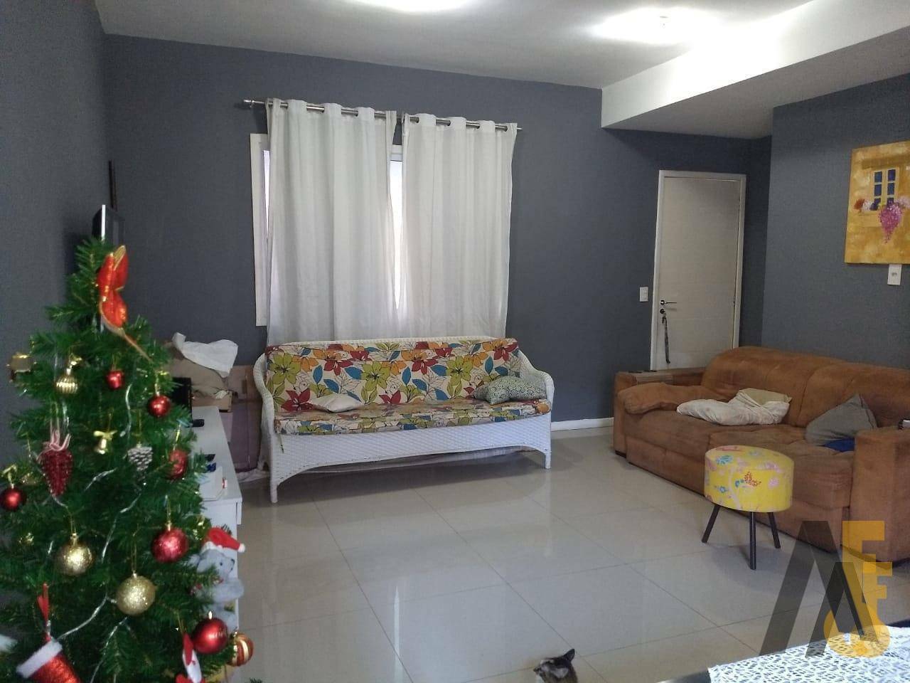 Casa à venda com 3 quartos, 98m² - Foto 2