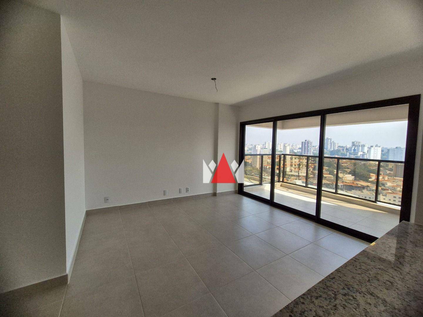 Apartamento à venda com 3 quartos, 107m² - Foto 2