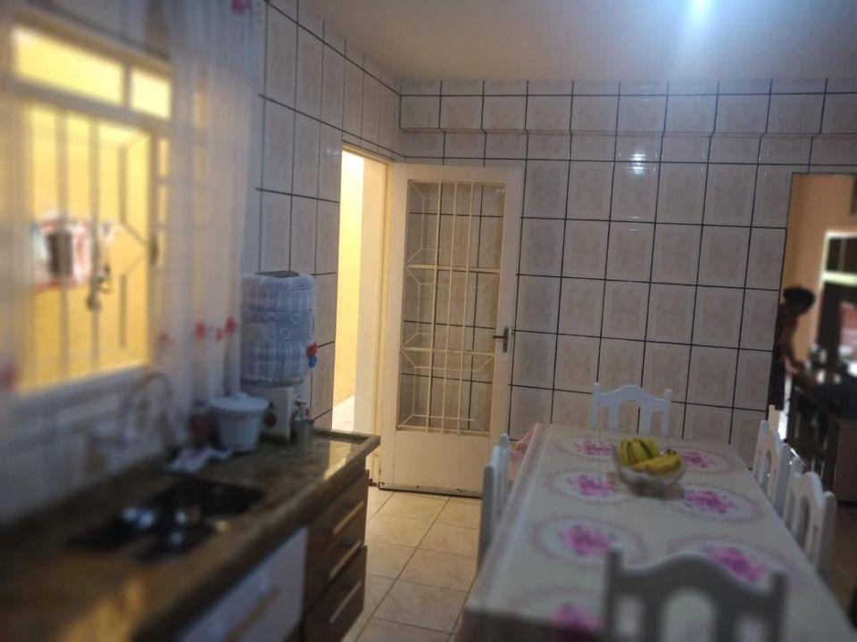 Casa à venda com 2 quartos, 300m² - Foto 23