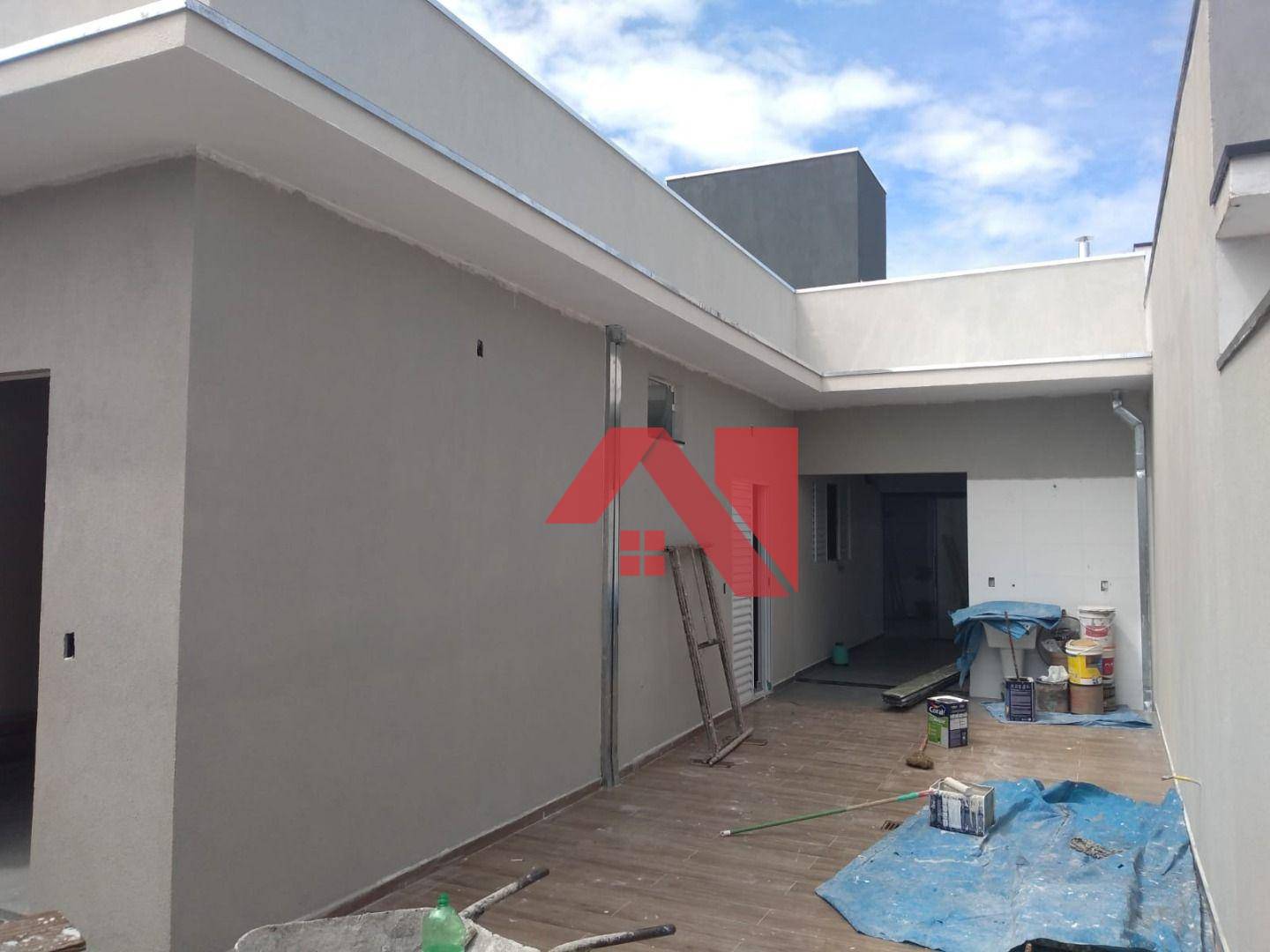 Casa à venda com 3 quartos, 100m² - Foto 4