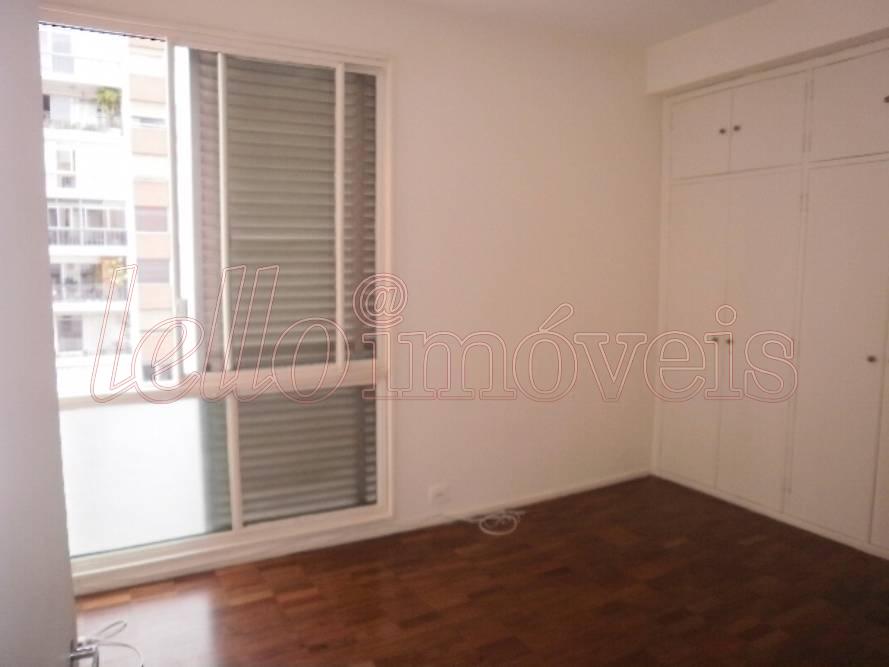 Apartamento para alugar com 3 quartos, 200m² - Foto 8