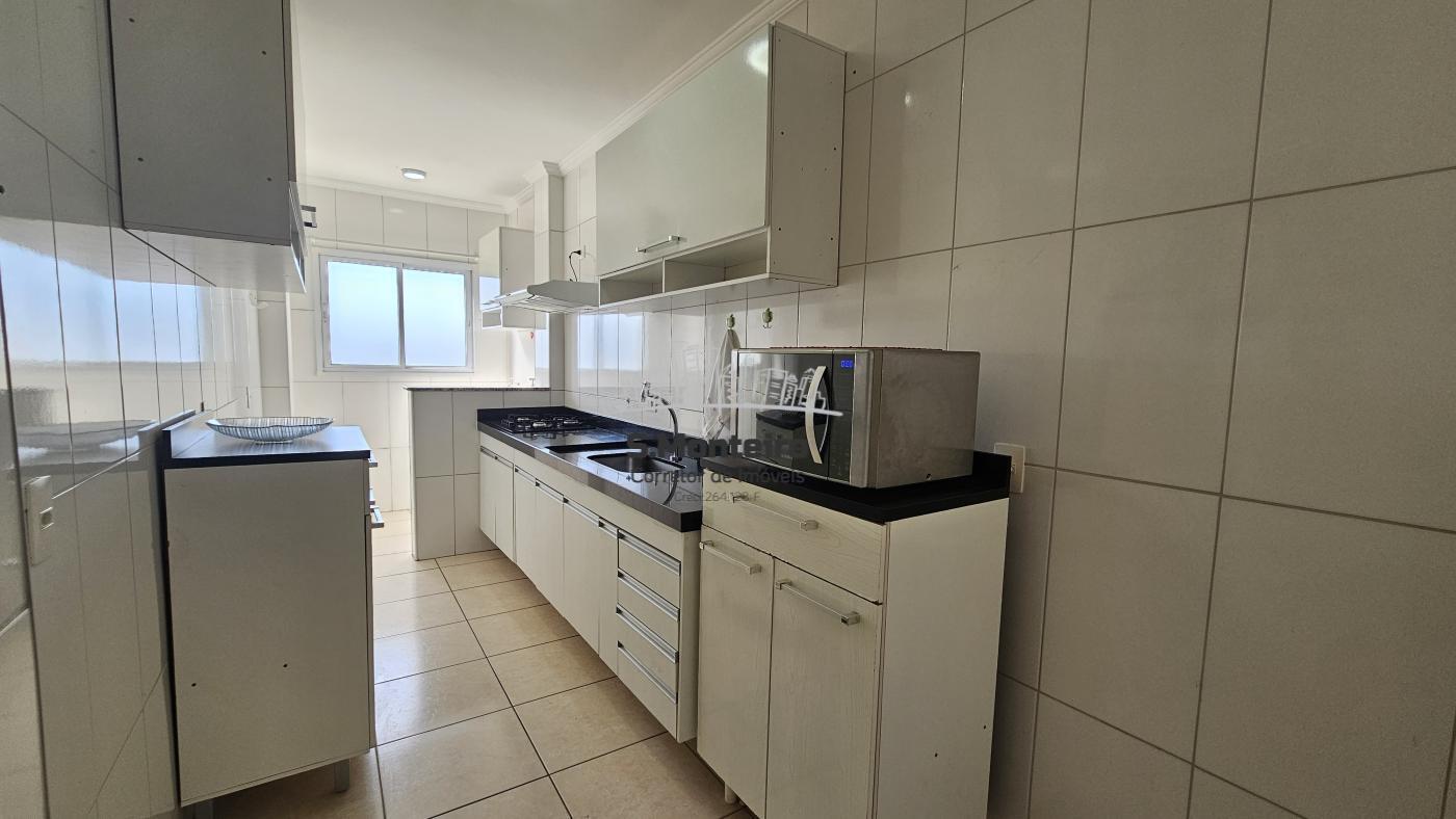 Apartamento à venda com 2 quartos, 72m² - Foto 4