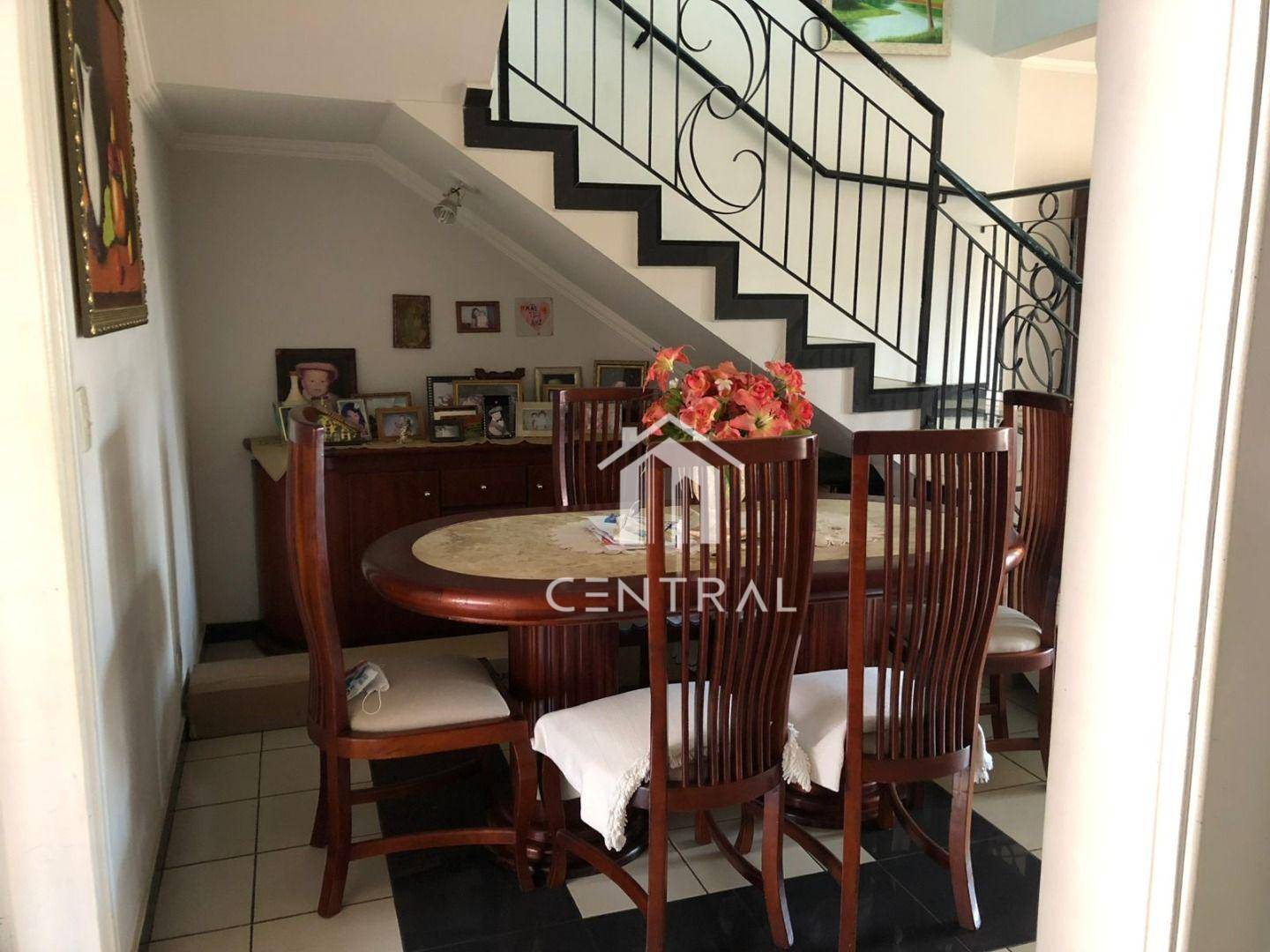 Sobrado à venda com 4 quartos, 244m² - Foto 3