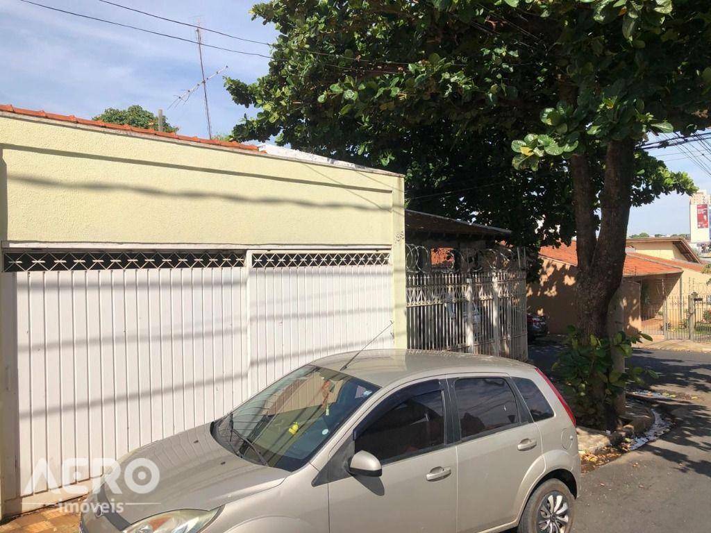 Casa à venda com 2 quartos, 170m² - Foto 4