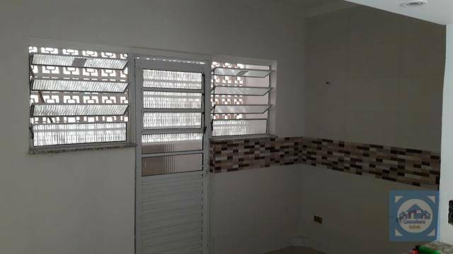 Apartamento à venda com 2 quartos, 65m² - Foto 19