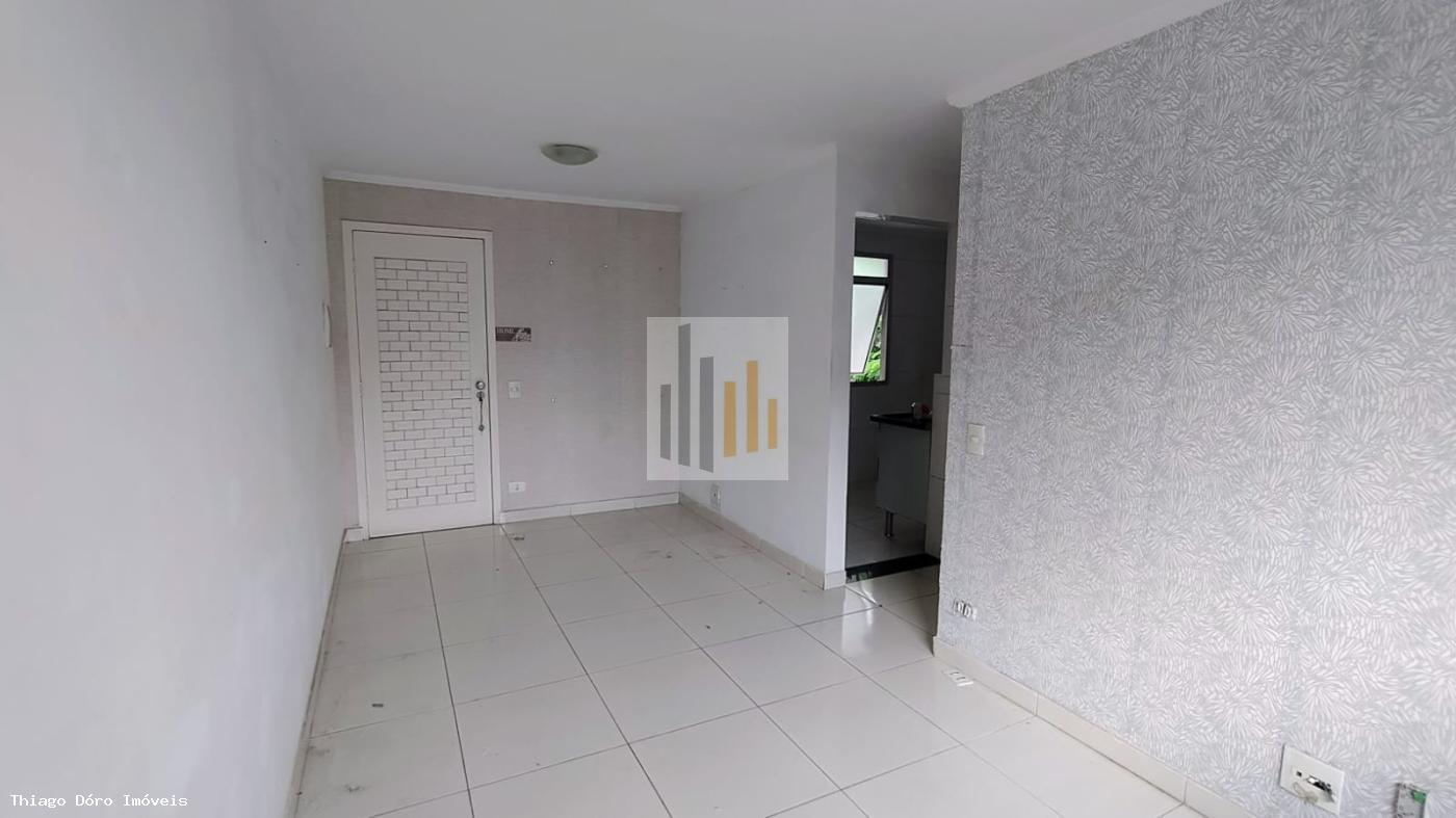 Apartamento à venda com 2 quartos, 55m² - Foto 2