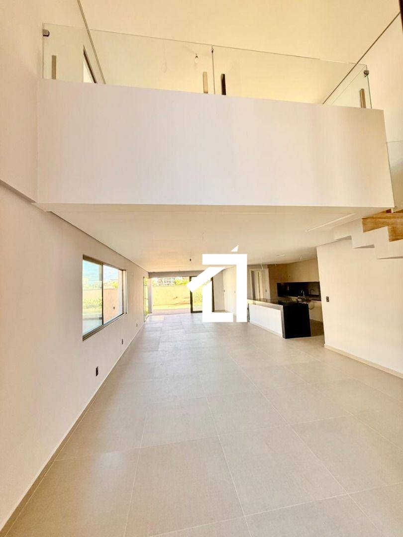 Casa de Condomínio, 4 quartos - Foto 1