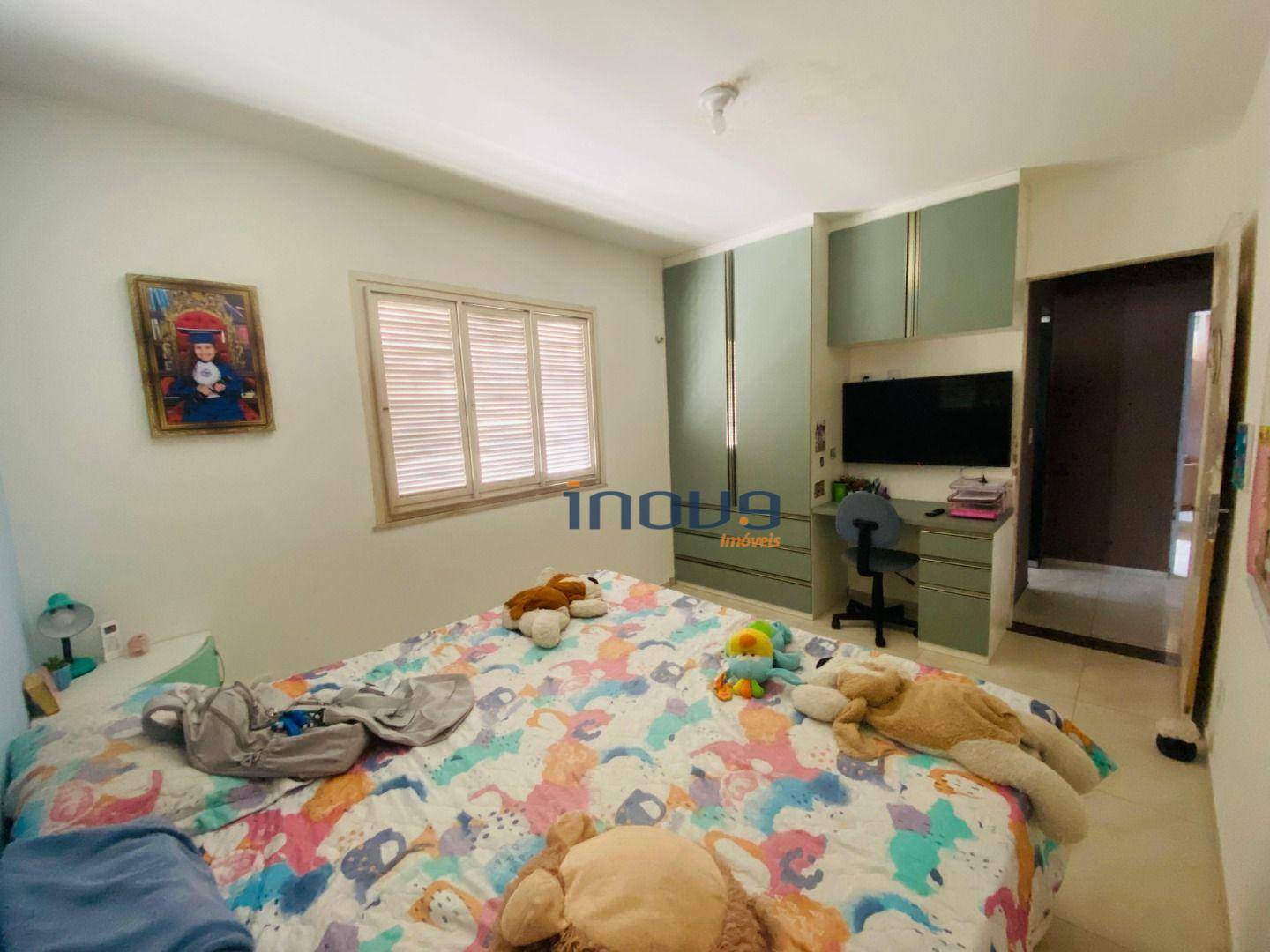 Casa à venda com 3 quartos, 182m² - Foto 26