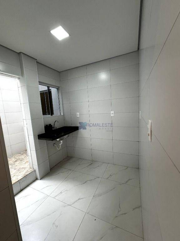 Apartamento à venda com 2 quartos, 72m² - Foto 5