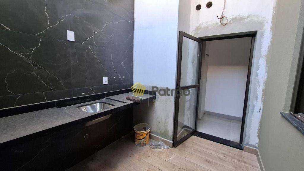 Apartamento à venda com 2 quartos, 69m² - Foto 23