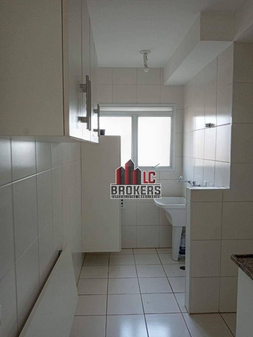 Apartamento para alugar com 2 quartos, 53m² - Foto 6