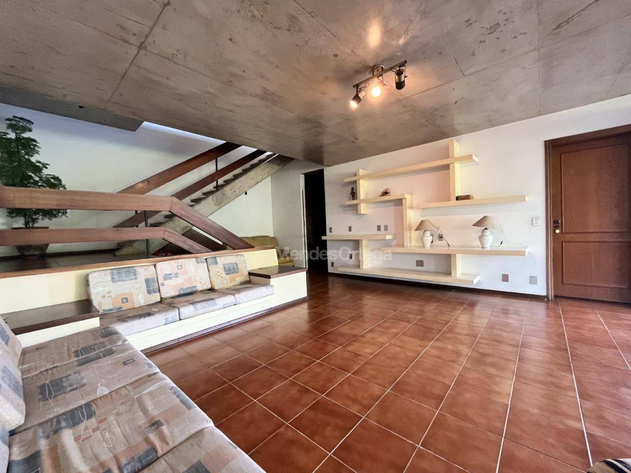 Casa à venda com 4 quartos, 488m² - Foto 3