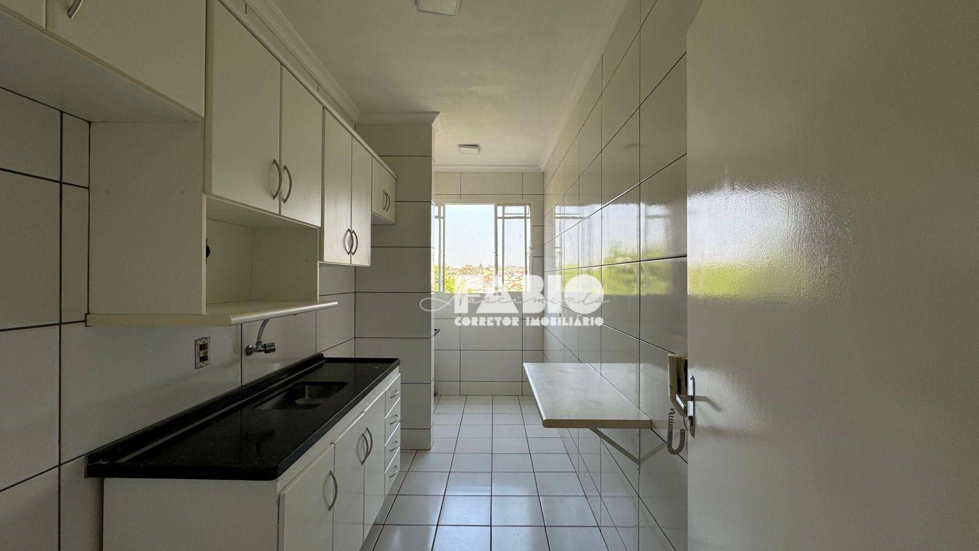 Apartamento à venda com 2 quartos, 60m² - Foto 1