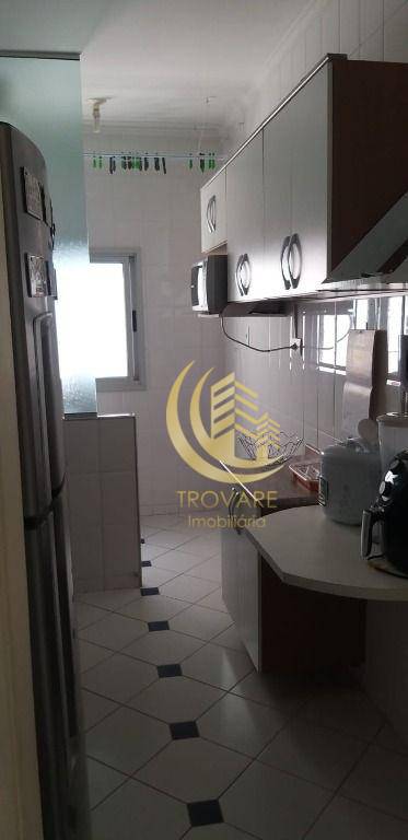 Apartamento à venda com 2 quartos, 64m² - Foto 22