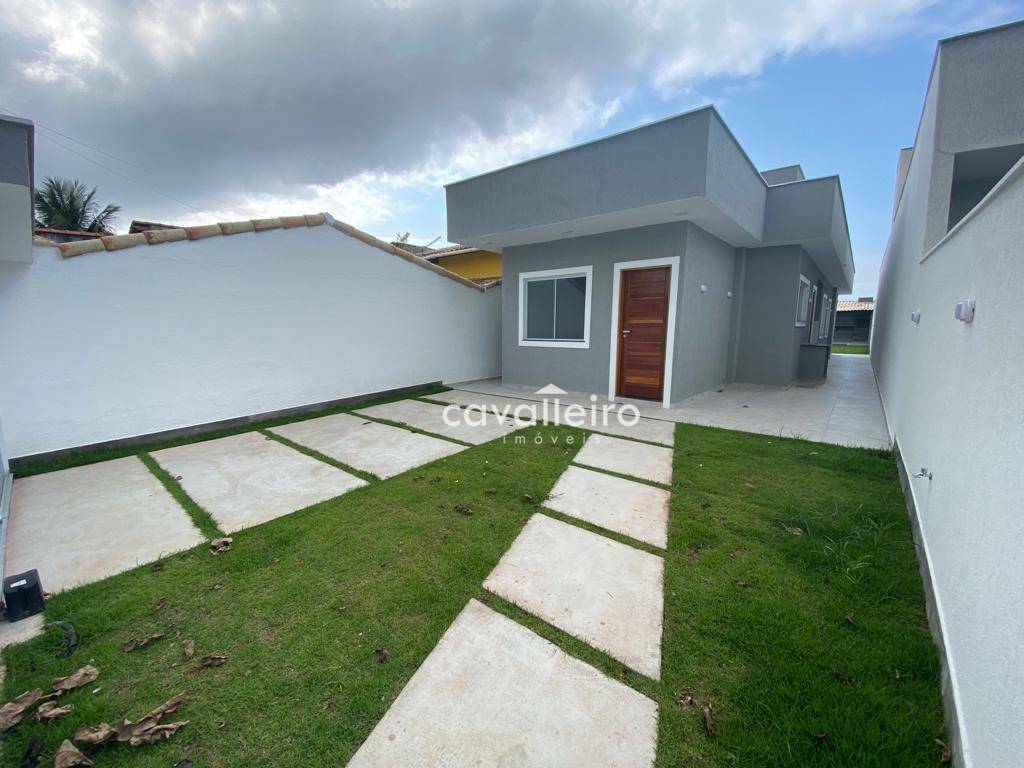 Casa à venda com 3 quartos, 98m² - Foto 1