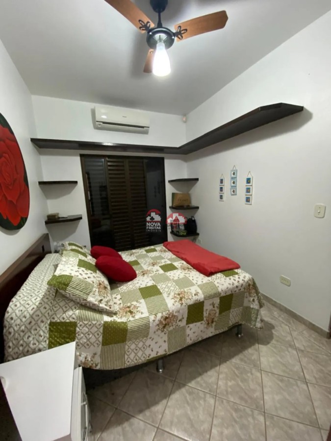 Casa à venda com 4 quartos, 1000m² - Foto 16