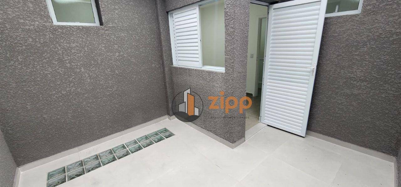 Sobrado à venda com 3 quartos, 100m² - Foto 4