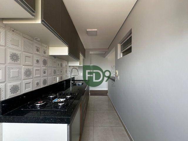 Apartamento à venda com 2 quartos, 61m² - Foto 7